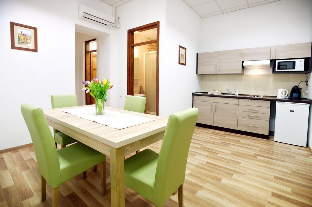 Corner Apartman 에게르 객실 사진